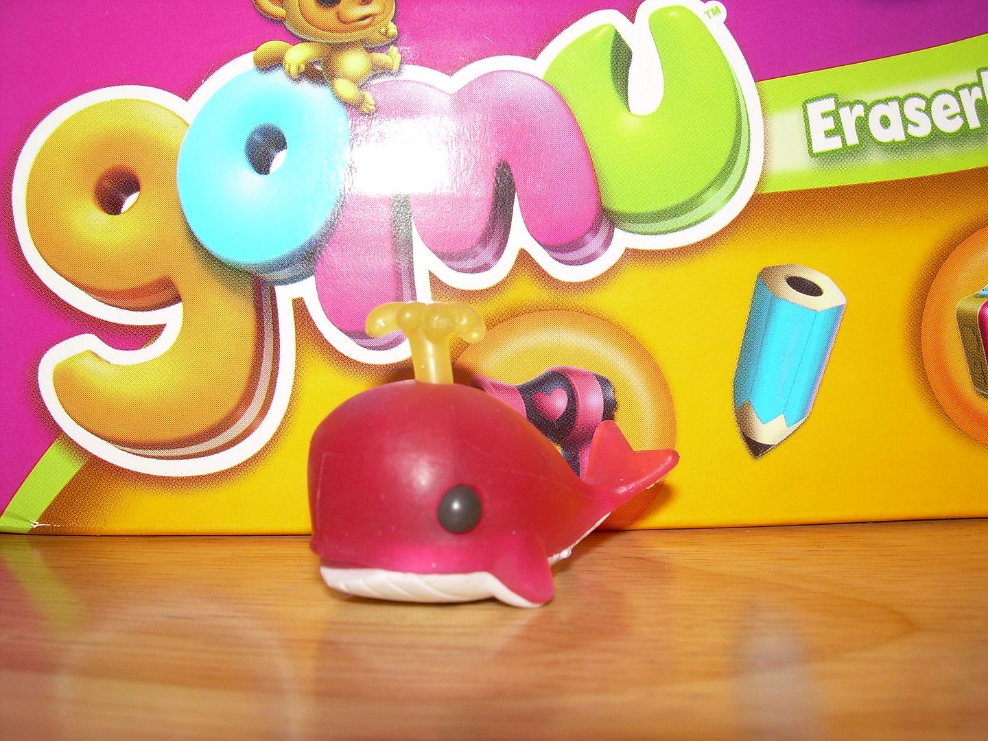 Gomu Eraser Pictures