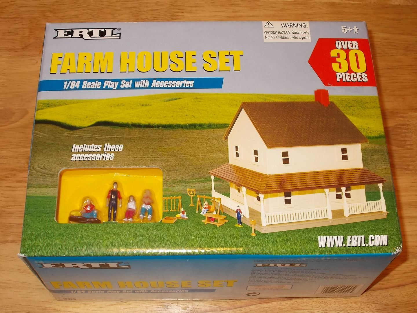 1 64 scale ertl farm buildings