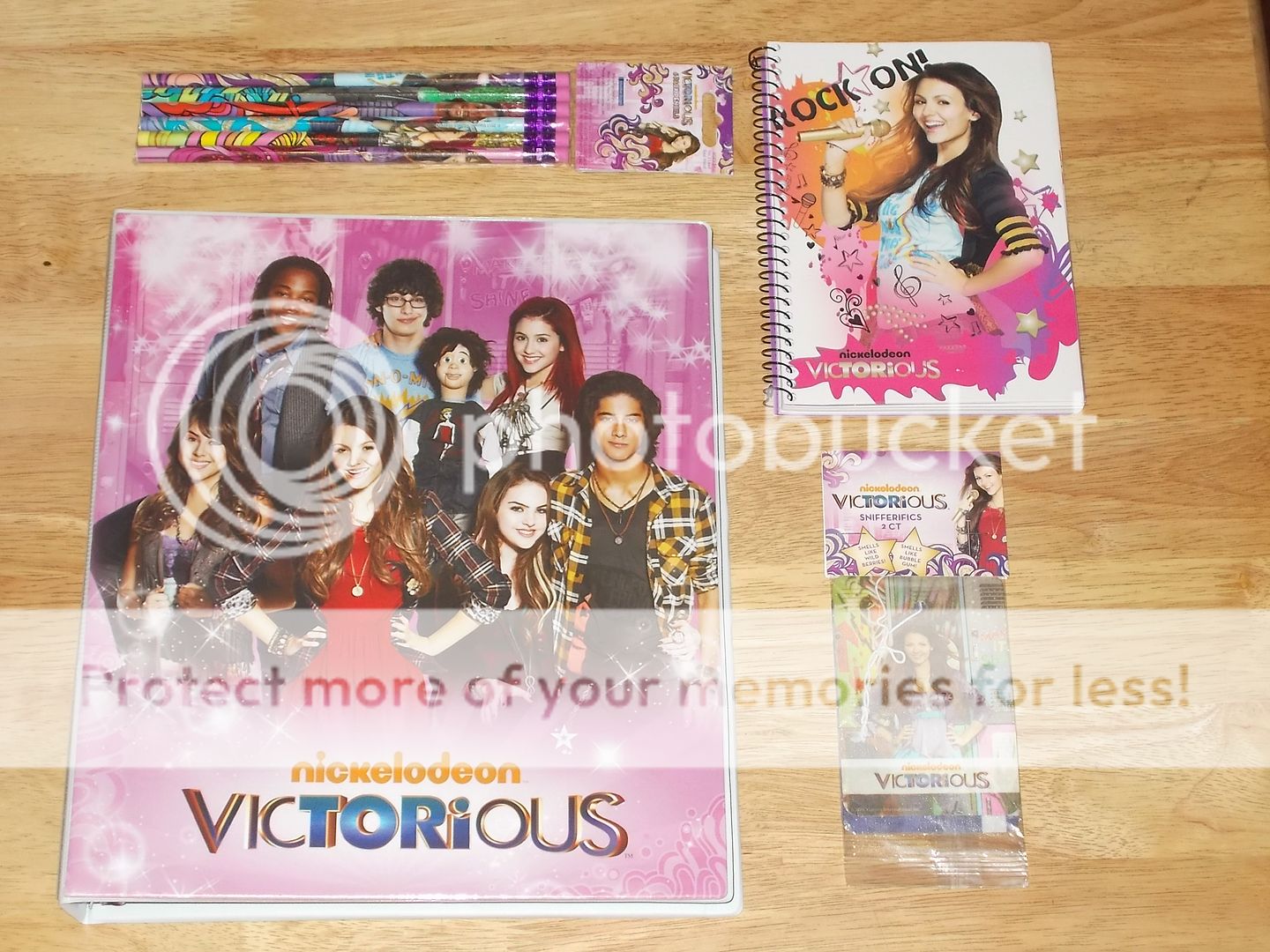 NEW Nickelodeon VICTORIOUS BINDER, NOTEBOOK, PENCILS & CASE School