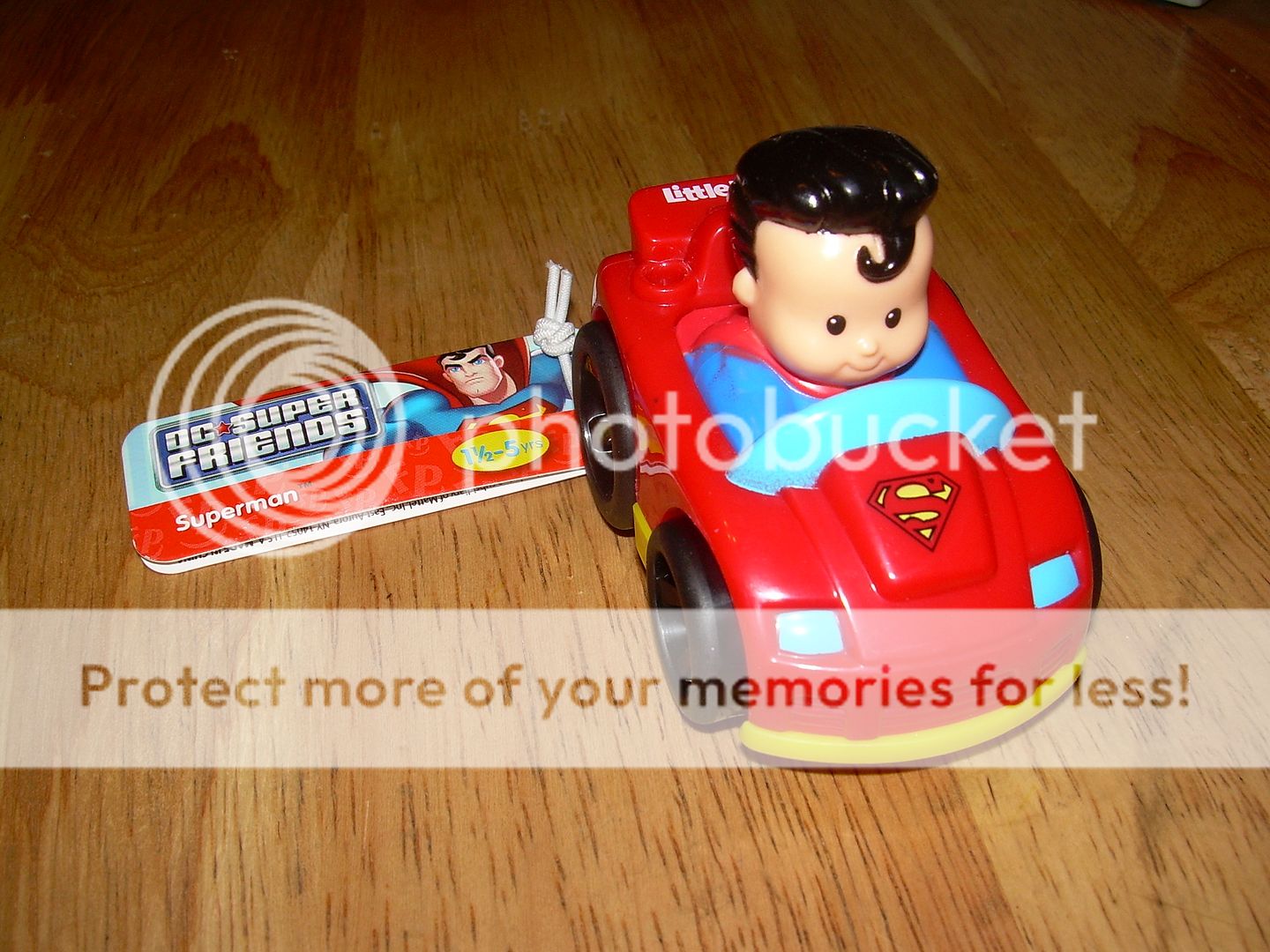   Little People DC SUPER FRIEND SUPERMAN WHEELIES Car Figure NWT  