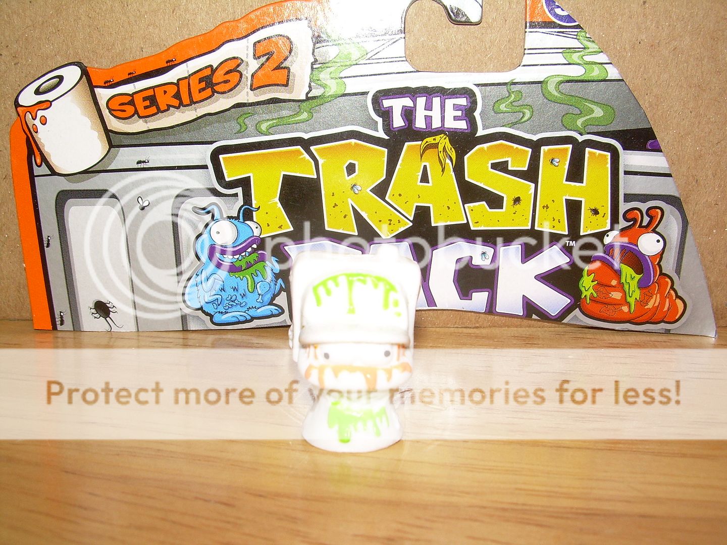 Moose 2011 The Trash Pack Series 2 White SEPTIX 068 Hard Rubbish 